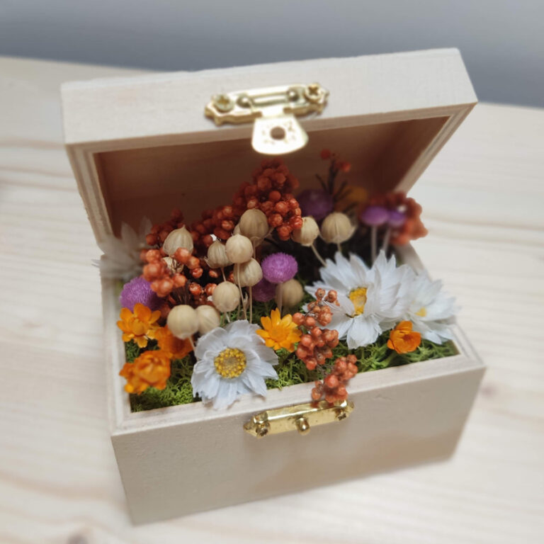 Caja de flores preservadas